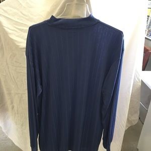 Men’s long sleeve shirt